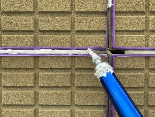 外壁塗装前に知っておきたい！コーキングとは何かとその役割を解説