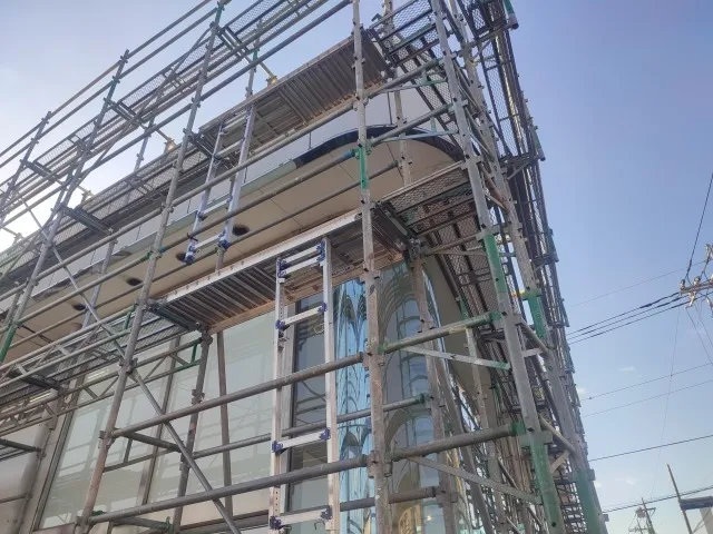 外壁塗装をやるべき本当の理由とは？放置すると起こるトラブルをプロが解説